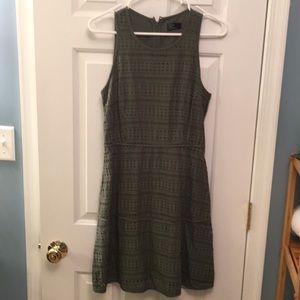 Gap eyelet sundress olive green Sz 4